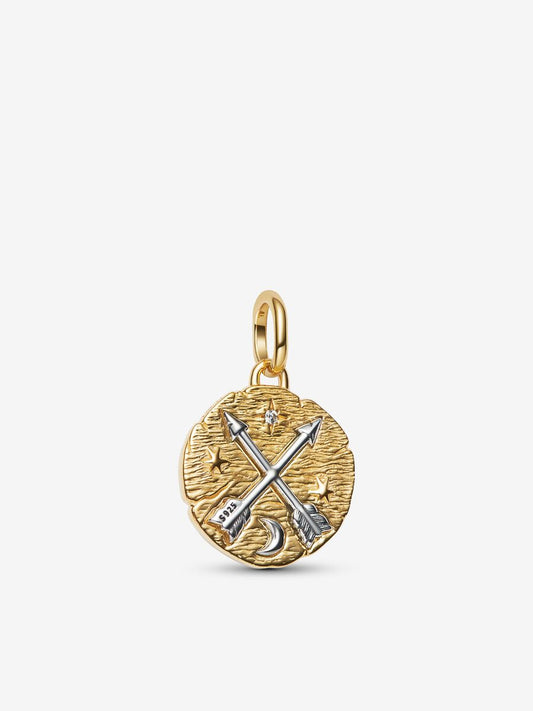 Charm de Plata con Diseño Crossing Arrows